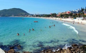 Playa de Bombinhas, Brasil